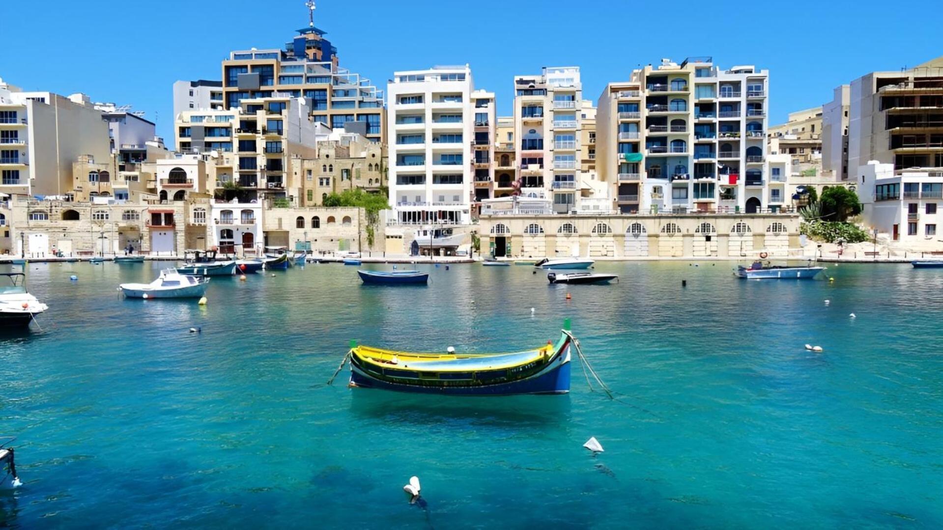 Charming 1br Penthouse In Gzira Appartement