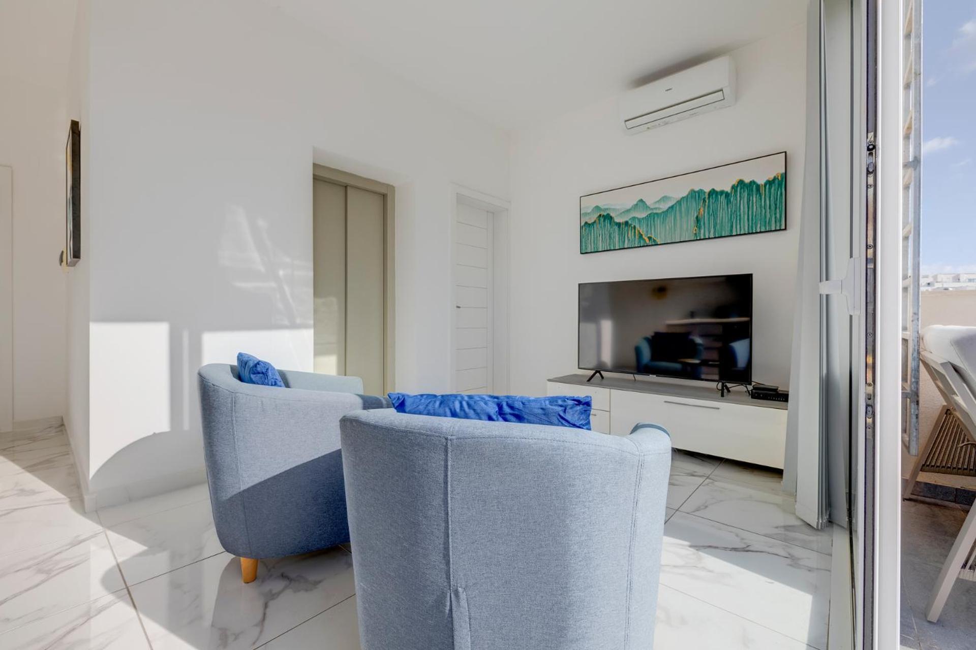 Charming 1br Penthouse In Gzira * Sliema